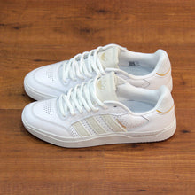 Cargar imagen en el visor de la galería, ADIDAS TYSHAWN LOW