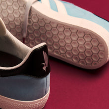 Cargar imagen en el visor de la galería, ADIDAS GAZELLE ADV - MNUFC - FAMILIA