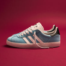 Cargar imagen en el visor de la galería, ADIDAS GAZELLE ADV - MNUFC - FAMILIA