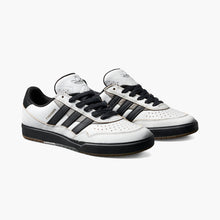 Cargar imagen en el visor de la galería, ADIDAS TYSHAWN 2