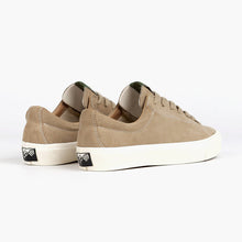 Cargar imagen en el visor de la galería, Last Resort AB VM003 SUEDE LO