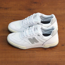 Cargar imagen en el visor de la galería, NEW BALANCE NUMERIC NM600 CWG