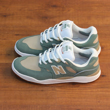 Cargar imagen en el visor de la galería, NEW BALANCE NUMERIC NM1010 TC TIAGO