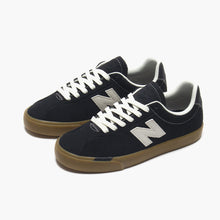Cargar imagen en el visor de la galería, NEW BALANCE NUMERIC NM22 GW