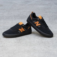 Cargar imagen en el visor de la galería, NEW BALANCE NUMERIC NM306 BON