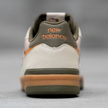 Cargar imagen en el visor de la galería, NEW BALANCE NUMERIC NM306 CBM