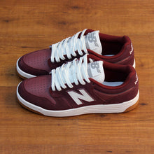Cargar imagen en el visor de la galería, NEW BALANCE NUMERIC NM480 BEE