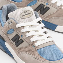 Cargar imagen en el visor de la galería, NEW BALANCE NUMERIC NM933 ASB REYNOLDS