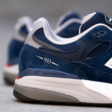 Cargar imagen en el visor de la galería, NEW BALANCE NUMERIC NM933 LNV
