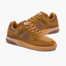 Cargar imagen en el visor de la galería, NEW BALANCE NUMERIC NM933 LRO