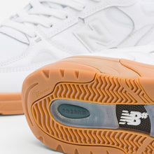 Cargar imagen en el visor de la galería, NEW BALANCE NUMERIC NM933 WWB REYNOLDS