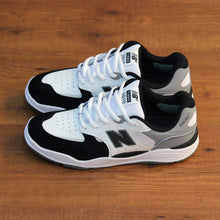 Cargar imagen en el visor de la galería, NEW BALANCE NUMERIC NM1010 CL TIAGO