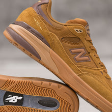 Cargar imagen en el visor de la galería, NEW BALANCE NUMERIC NM933 LRO