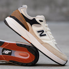 Cargar imagen en el visor de la galería, NEW BALANCE NUMERIC NM933 ONE