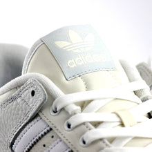 Cargar imagen en el visor de la galería, ADIDAS FORUM 84 LOW ADV