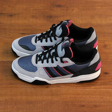 Cargar imagen en el visor de la galería, ADIDAS TEKKIRA CUP