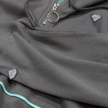 Cargar imagen en el visor de la galería, DIAMOND Hard Cut Hoodie