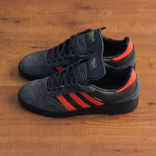 Cargar imagen en el visor de la galería, ADIDAS BUSENITZ PRO