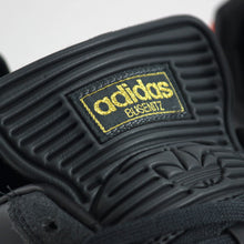 Cargar imagen en el visor de la galería, ADIDAS BUSENITZ PRO