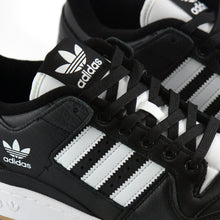 Cargar imagen en el visor de la galería, ADIDAS FORUM 84 LOW ADV