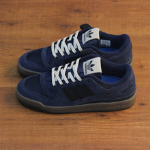 Cargar imagen en el visor de la galería, ADIDAS FORUM 84 LOW ADV