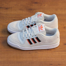 Cargar imagen en el visor de la galería, ADIDAS FORUM 84 LOW ADV