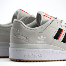 Cargar imagen en el visor de la galería, ADIDAS FORUM 84 LOW ADV