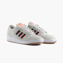 Cargar imagen en el visor de la galería, ADIDAS FORUM 84 LOW ADV