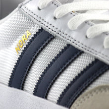 Cargar imagen en el visor de la galería, ADIDAS NORA