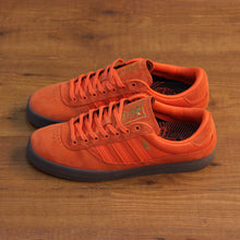 Cargar imagen en el visor de la galería, ADIDAS PUIG INDOOR