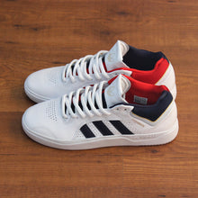 Cargar imagen en el visor de la galería, ADIDAS TYSHAWN