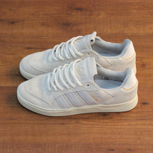 Cargar imagen en el visor de la galería, ADIDAS TYSHAWN LOW