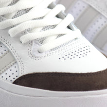 Cargar imagen en el visor de la galería, ADIDAS TYSHAWN LOW