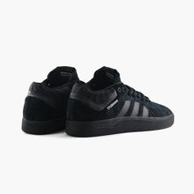 Cargar imagen en el visor de la galería, ADIDAS TYSHAWN // SPITFIRE