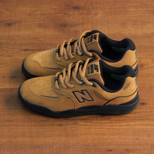 Cargar imagen en el visor de la galería, NEW BALANCE NUMERIC NM1010 TIAGO