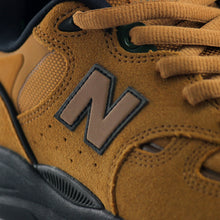 Cargar imagen en el visor de la galería, NEW BALANCE NUMERIC NM1010 TIAGO