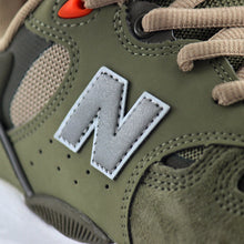 Cargar imagen en el visor de la galería, NEW BALANCE NUMERIC NM1010 TIAGO
