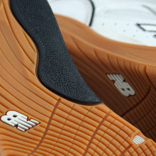 Cargar imagen en el visor de la galería, NEW BALANCE NUMERIC NM1010 TIAGO