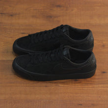 Cargar imagen en el visor de la galería, NIKE SB BLAZER LOW PRO GT