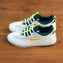 Cargar imagen en el visor de la galería, NIKE SB NYJAH FREE 2