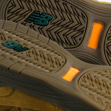 Cargar imagen en el visor de la galería, NEW BALANCE NUMERIC NM808 WHE TIAGO