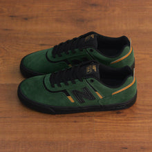 Cargar imagen en el visor de la galería, NEW BALANCE NUMERIC NM306