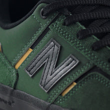 Cargar imagen en el visor de la galería, NEW BALANCE NUMERIC NM306