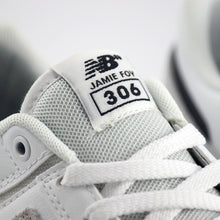 Cargar imagen en el visor de la galería, NEW BALANCE NUMERIC NM306