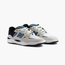 Cargar imagen en el visor de la galería, NEW BALANCE NUMERIC NM1010 LB TIAGO