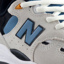 Cargar imagen en el visor de la galería, NEW BALANCE NUMERIC NM1010 LB TIAGO