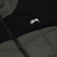 Cargar imagen en el visor de la galería, STÜSSY Primaloft Mountain Jacket