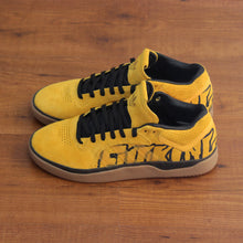 Cargar imagen en el visor de la galería, ADIDAS TYSHAWN - FUCKING AWESOME