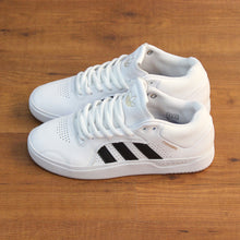 Cargar imagen en el visor de la galería, ADIDAS TYSHAWN