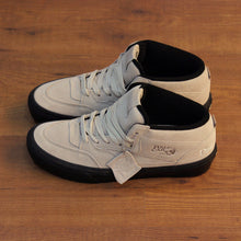 Cargar imagen en el visor de la galería, VANS SKATE HALF CAB - DIME